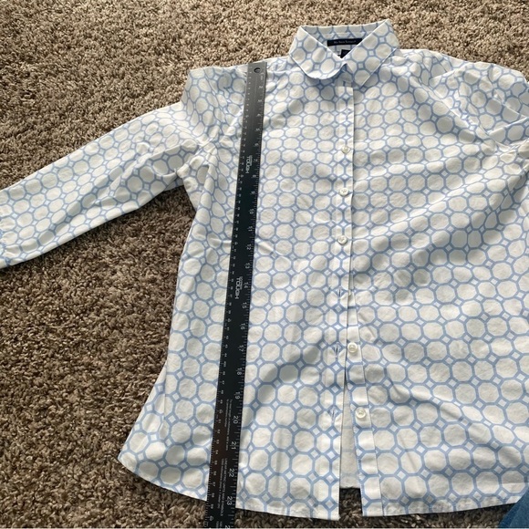 Lands’ End Women’s No Iron Supima Blue & White Pattern Button Up Shirt Top Sz 2 - Picture 7 of 10